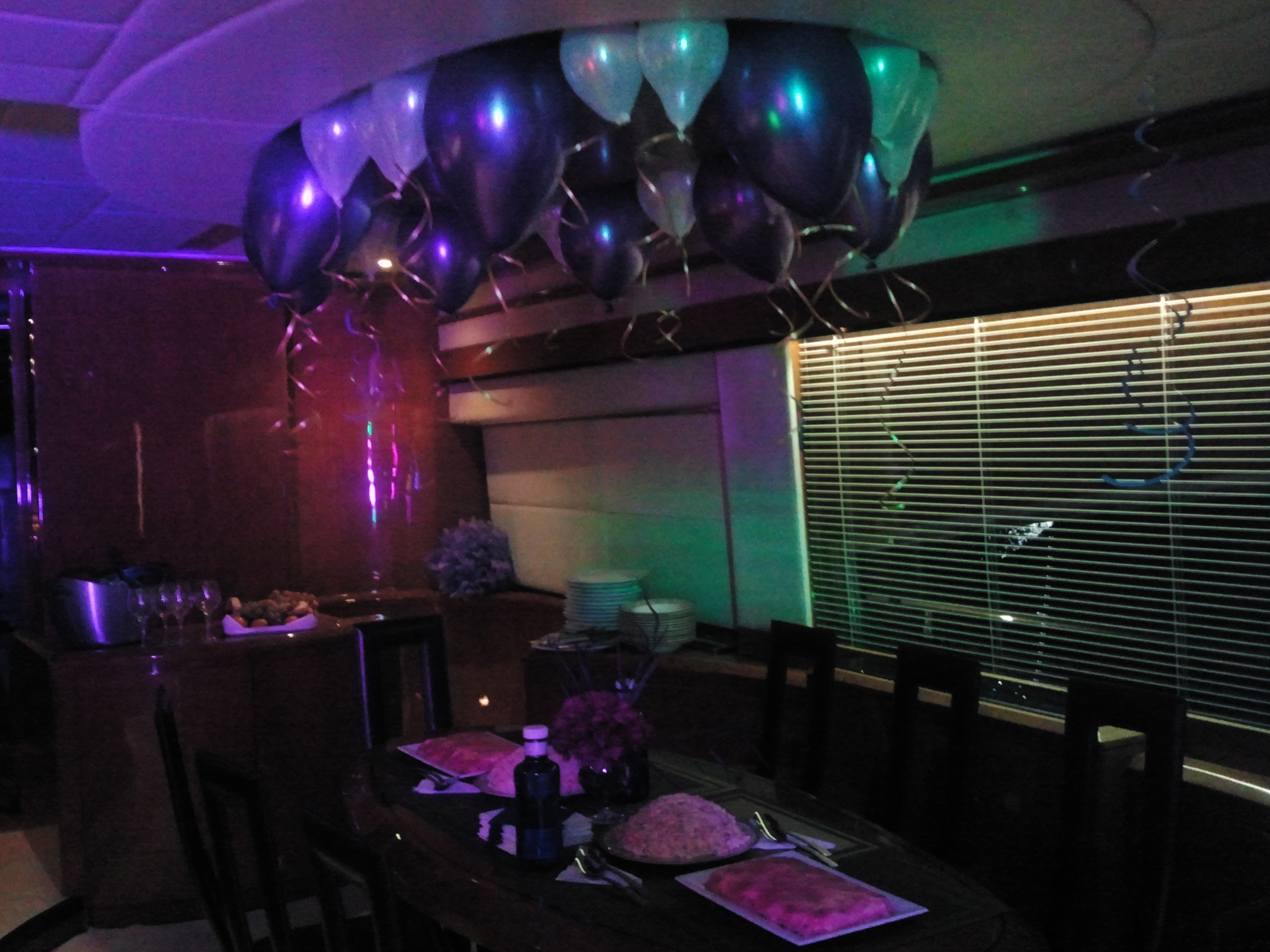 Decorations for yacht parties