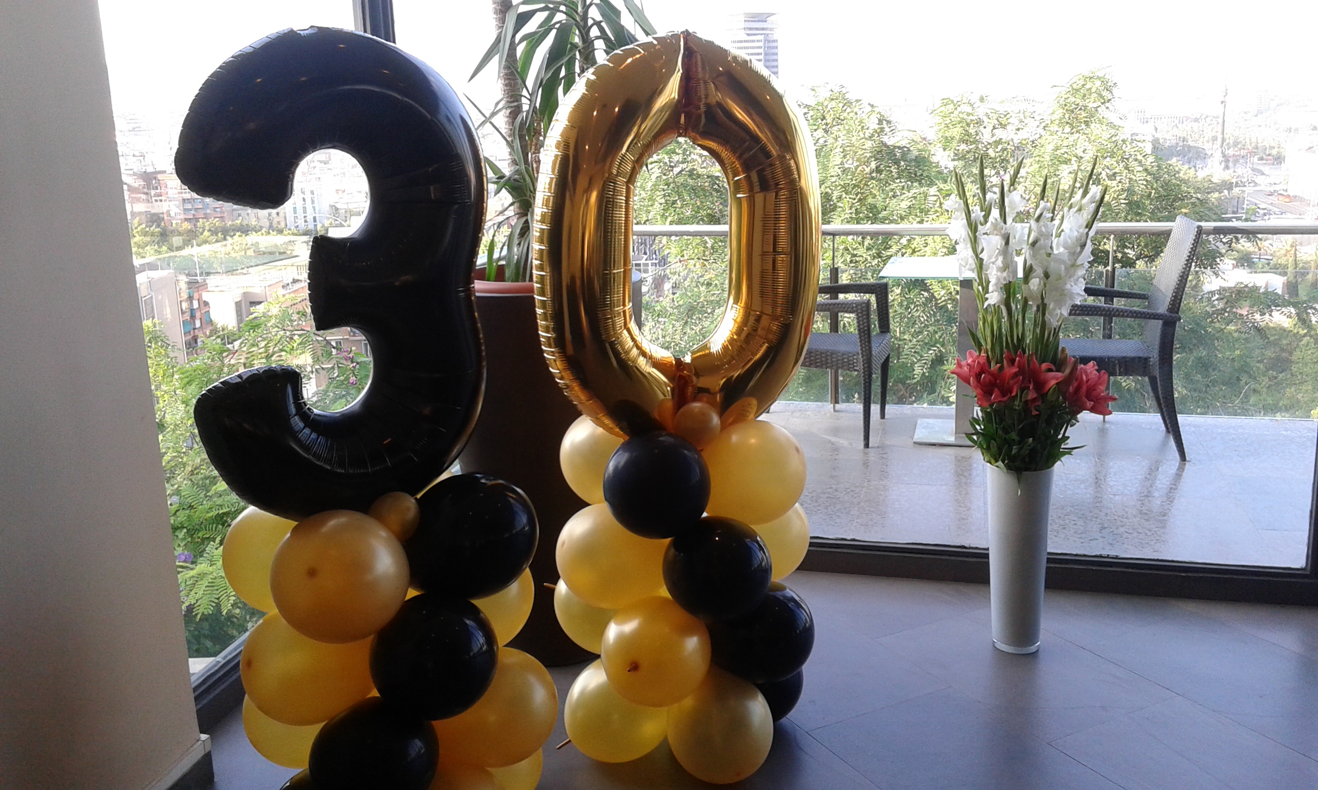 Baloon decorations for birthday
