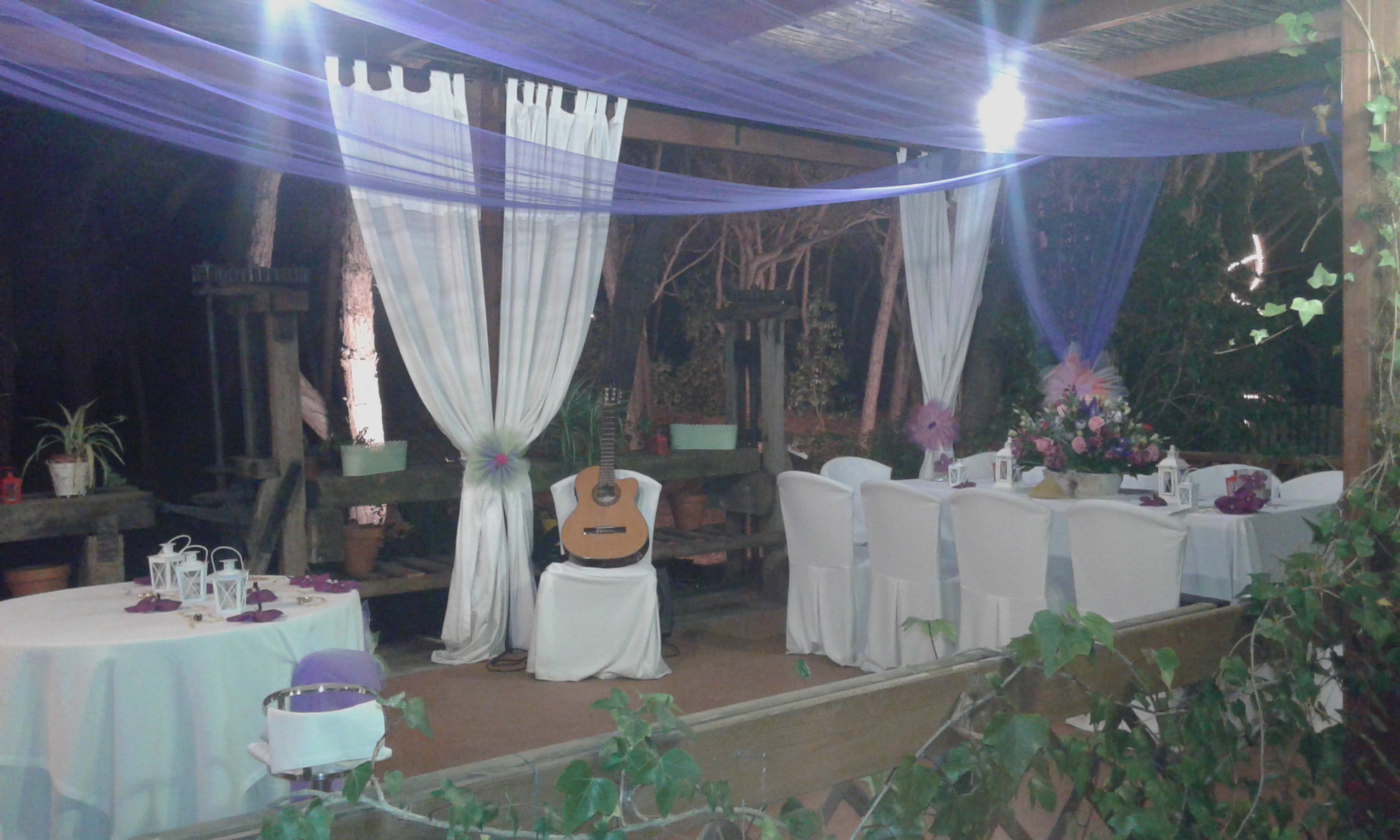 Tulle decorations, music for surprise