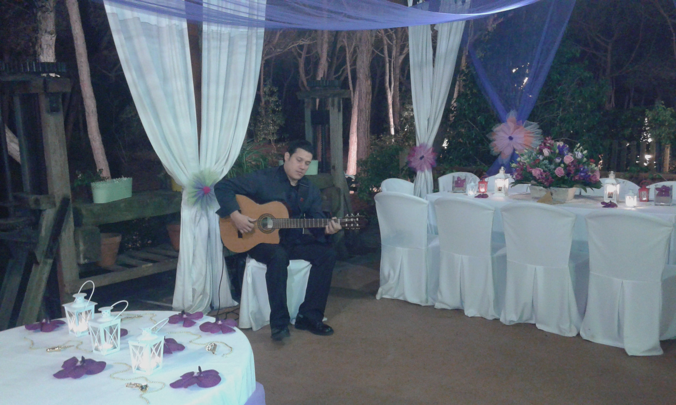 Tulle decorations for surprise